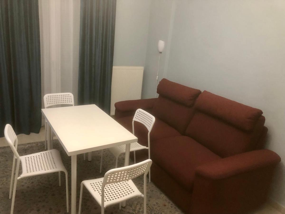 Apartment Rem One Bedroom *